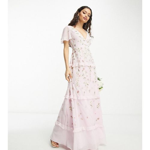 ASOS DESIGN Petite - Bridesmaid - Verziertes Maxi-Brautjungfernkleid in Hellrosa mit Flatterärmeln